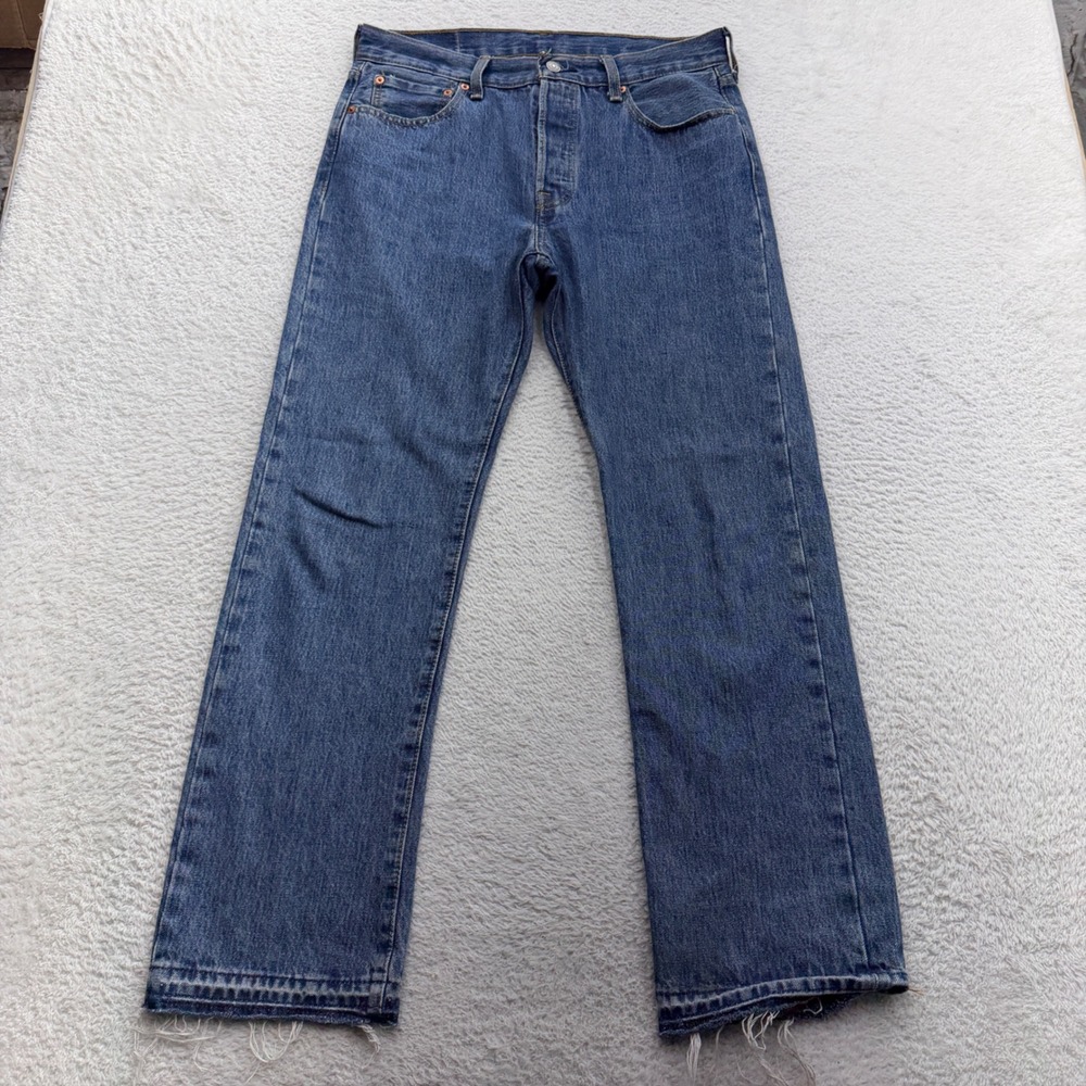 Levis 501 Original Fit Mens Jeans‎ 32x30 Medium Wash Blue Straight Leg Raw Hem